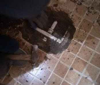 开平卫生间漏水维修公司为您分享下卫生间渗水如何处理及注意事项